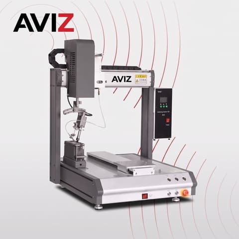 AVIZ ETA Auto Benchtop Automation Robot for Repeatable Workcell Control - روبوتات الأتمتة المكتبية AVIZ ETA Auto Benchtop Automation Robot for Repeatable Workcell Control منظر المعدة ضمن أتمتة خلوية متكررة للحام أو التوزيع أو البراغي أو الراوتر